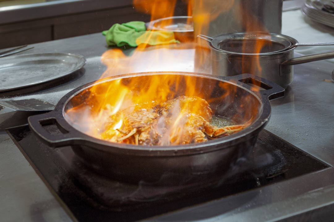Flambage de langoustes
