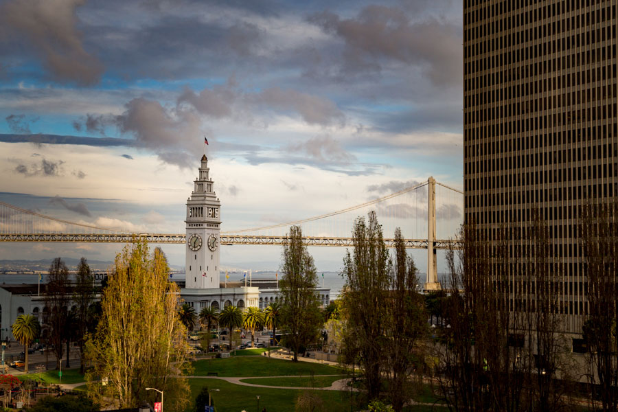 Le ferry building depuis the Embarcadero
